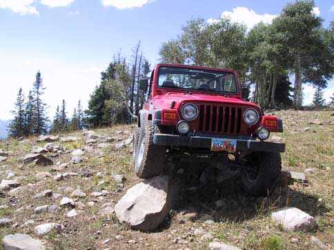 Jeep on the way to strawberry reservoir