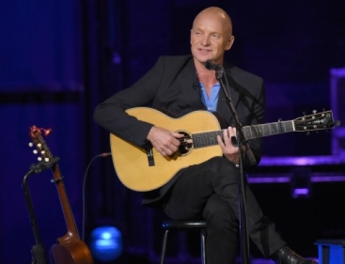 Sting Performs ‘Message in a Bottle’